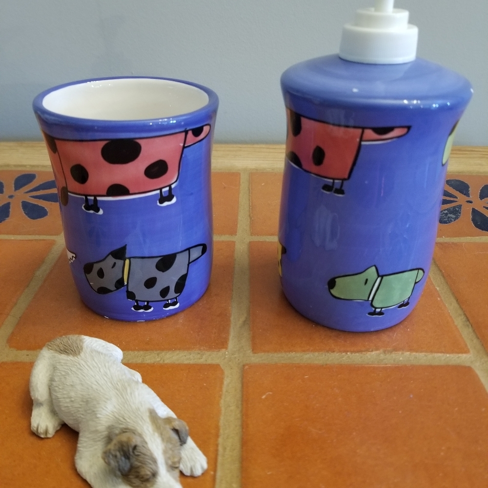 Bathroom Accessories - Picture 6 of 10